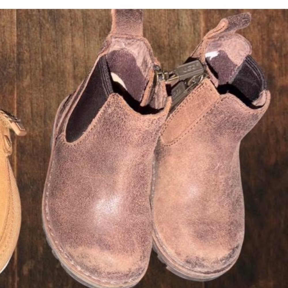 UGG boots 6c